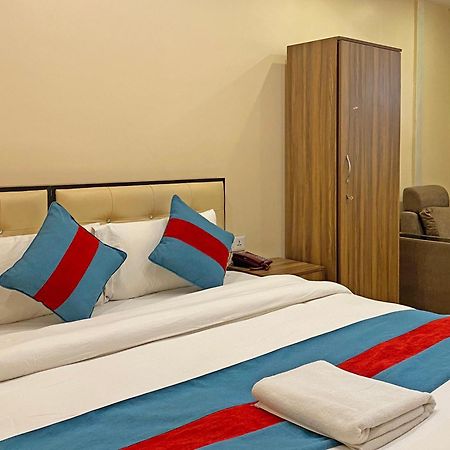 Hotel Airport Holiday Katmandu Dış mekan fotoğraf