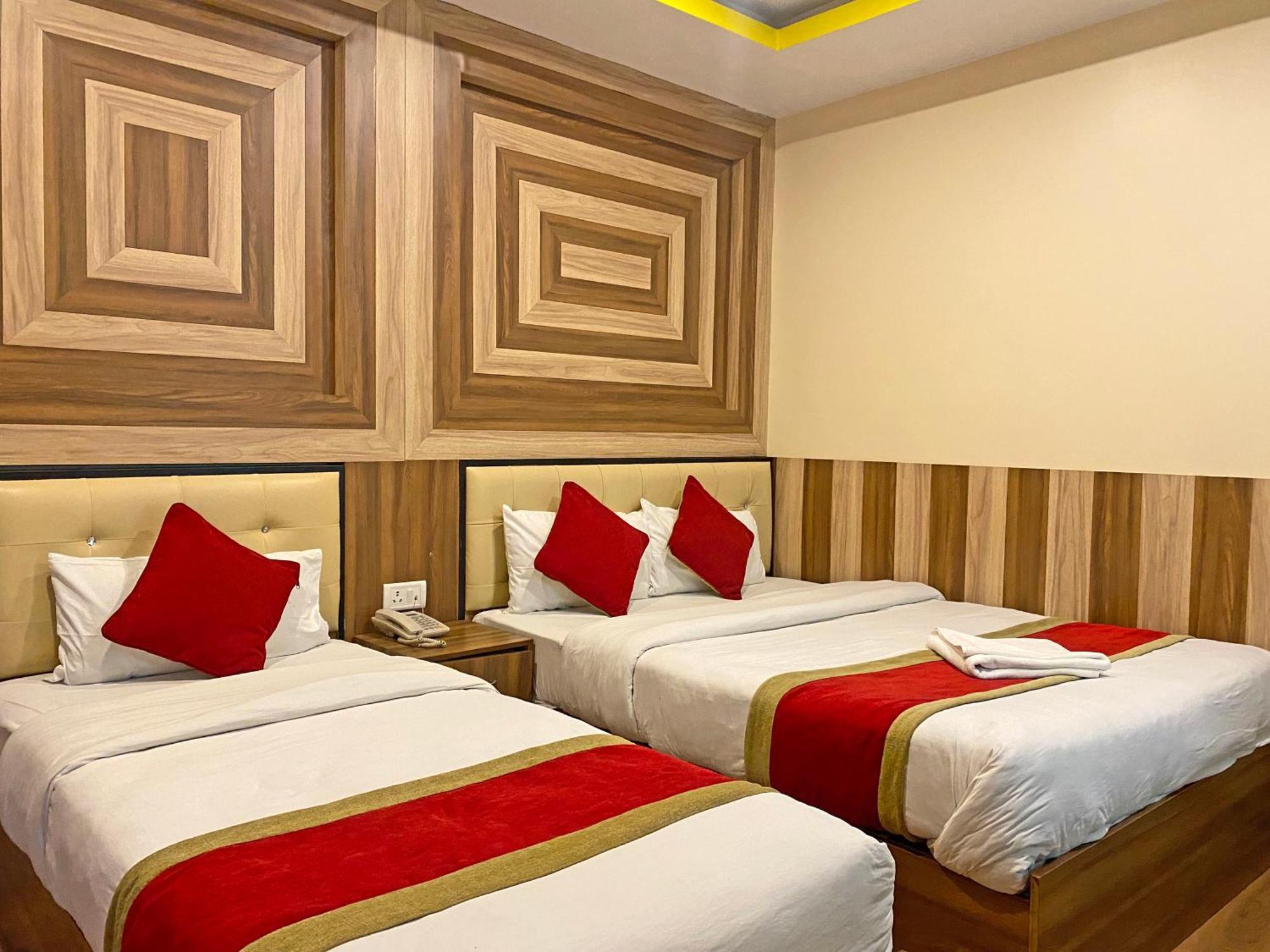 Hotel Airport Holiday Katmandu Dış mekan fotoğraf