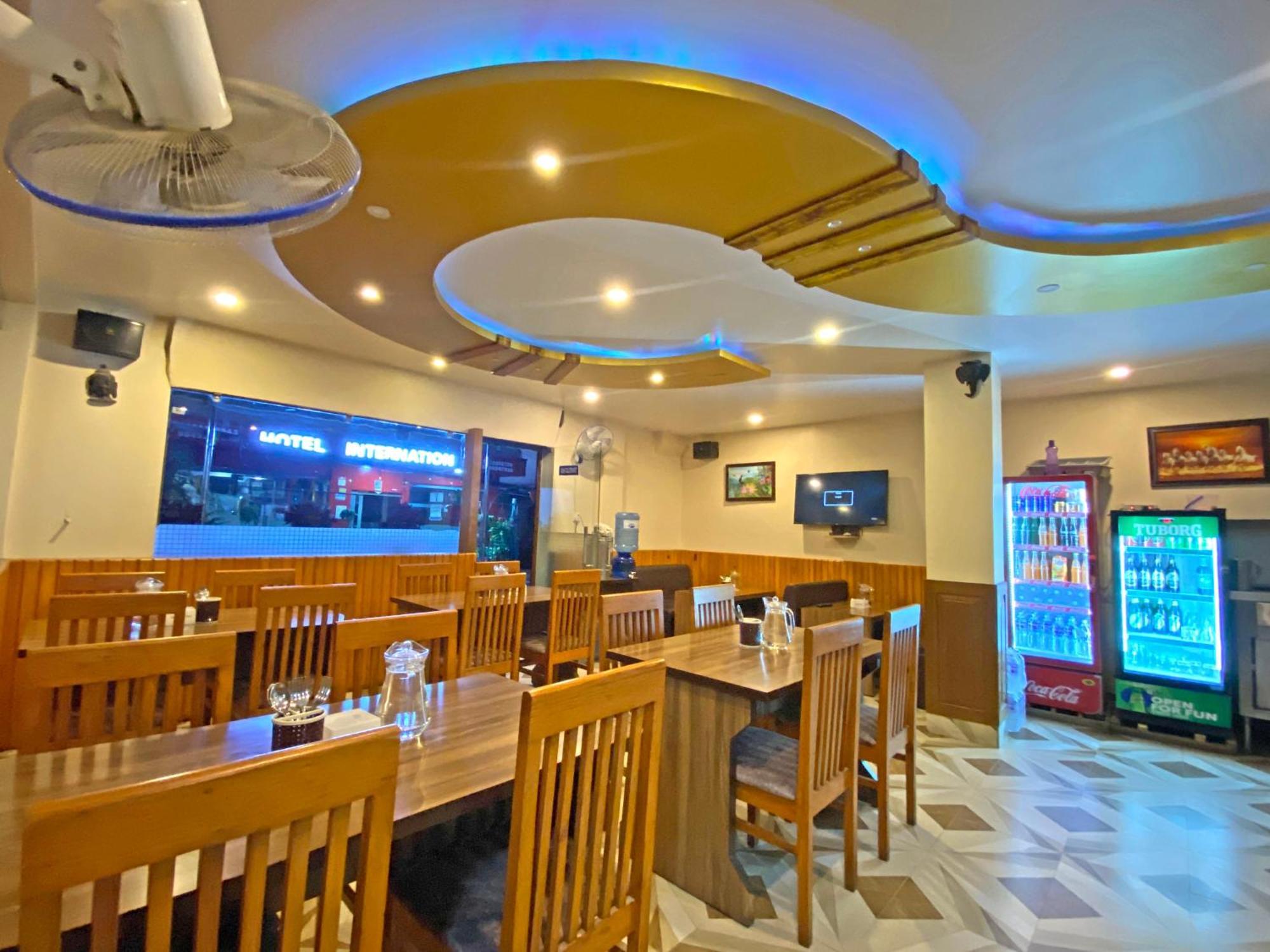 Hotel Airport Holiday Katmandu Dış mekan fotoğraf
