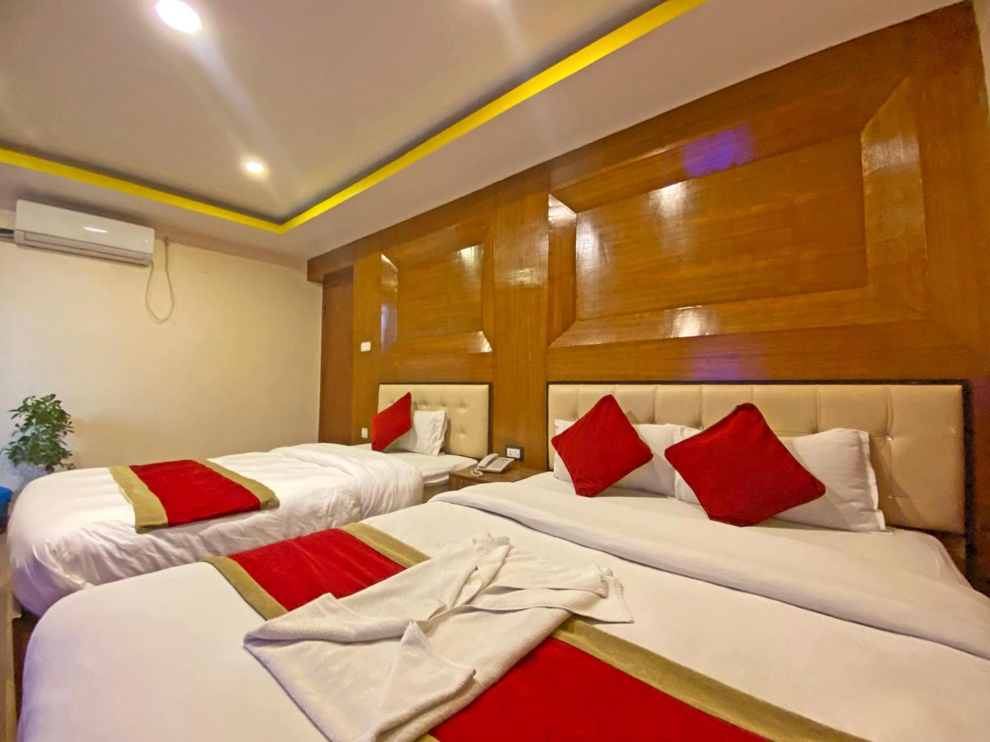 Hotel Airport Holiday Katmandu Dış mekan fotoğraf
