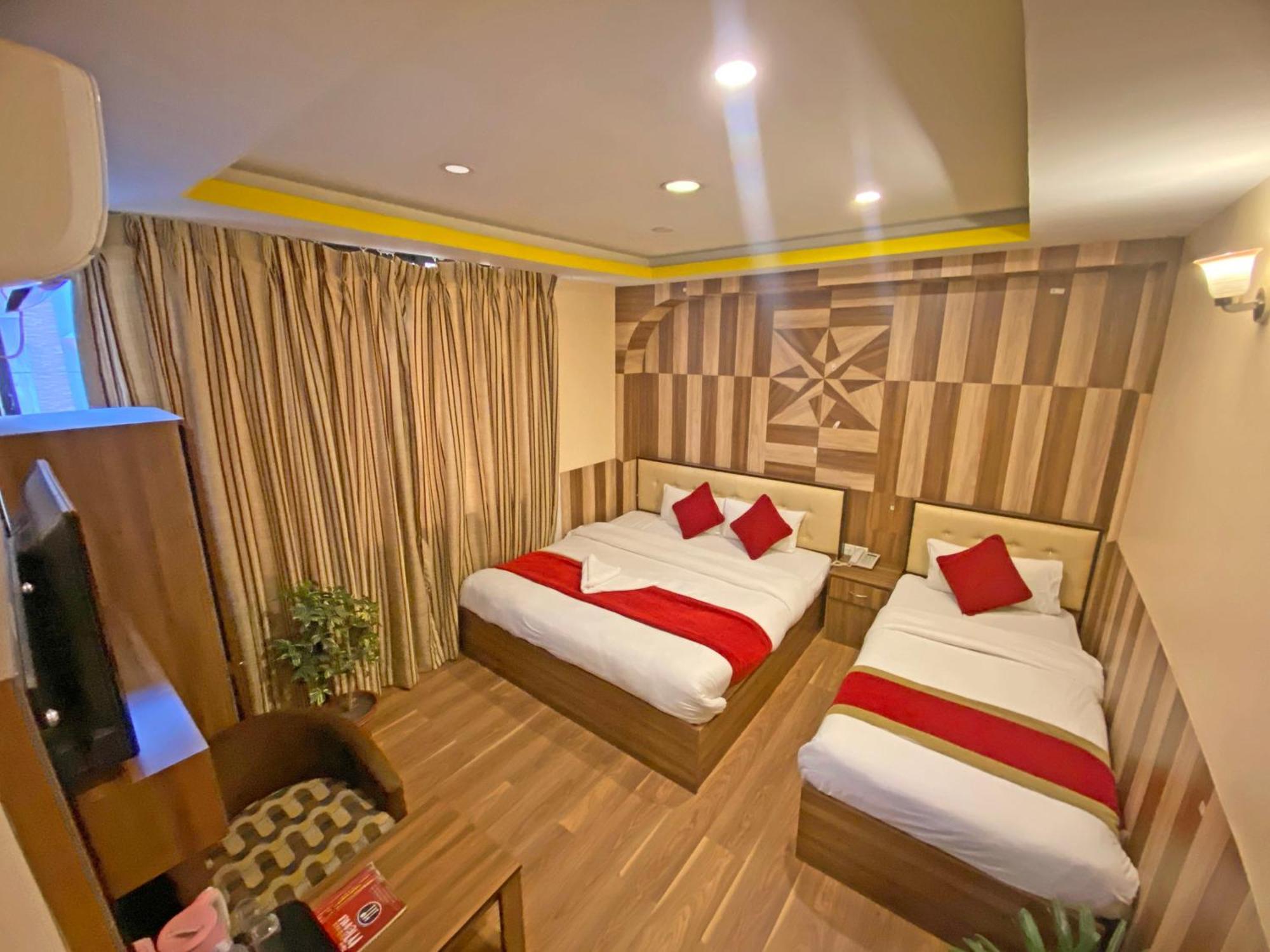 Hotel Airport Holiday Katmandu Dış mekan fotoğraf