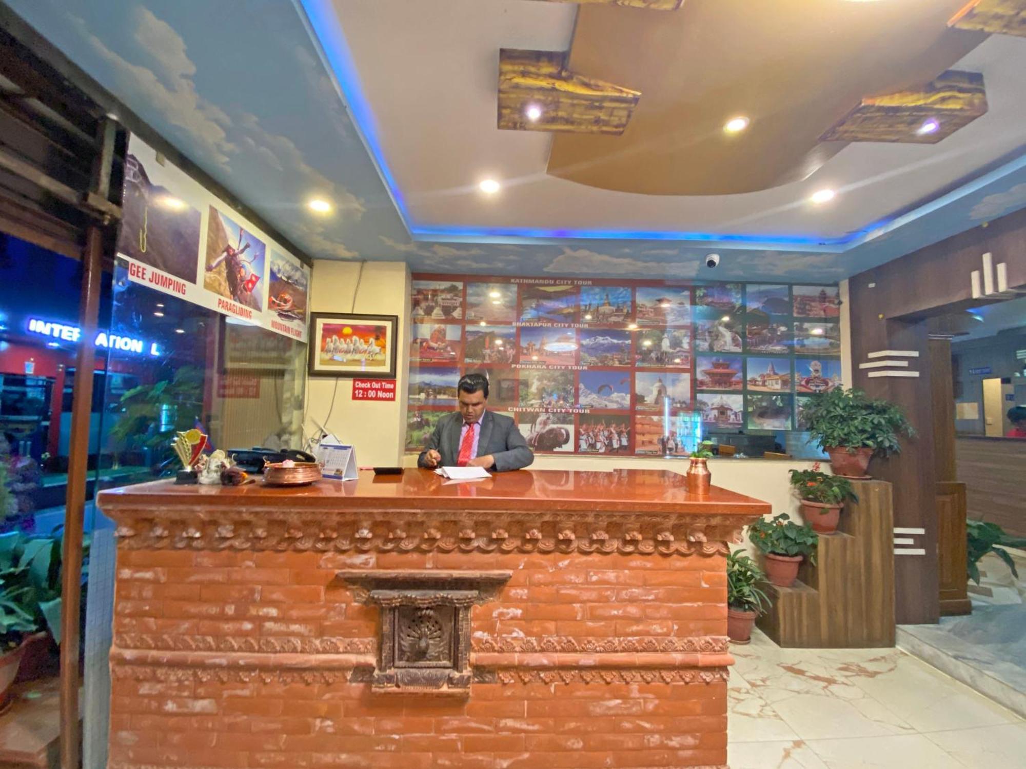 Hotel Airport Holiday Katmandu Dış mekan fotoğraf