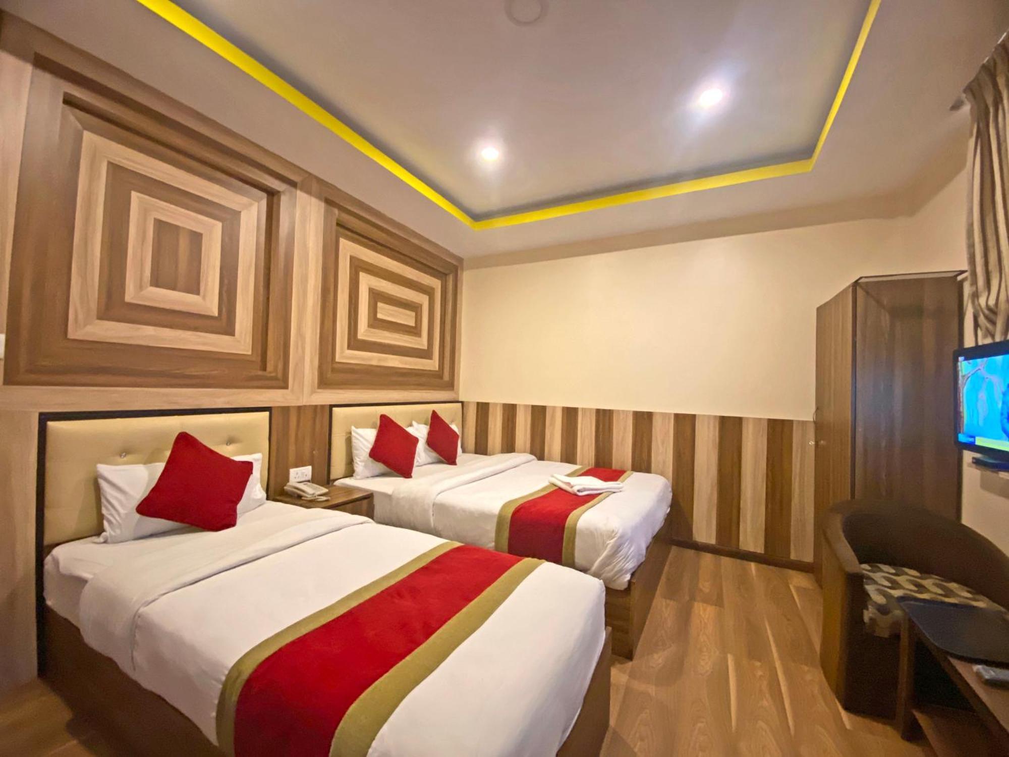 Hotel Airport Holiday Katmandu Dış mekan fotoğraf