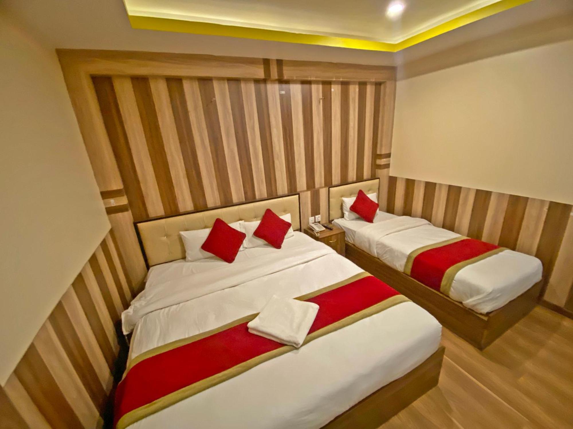 Hotel Airport Holiday Katmandu Dış mekan fotoğraf