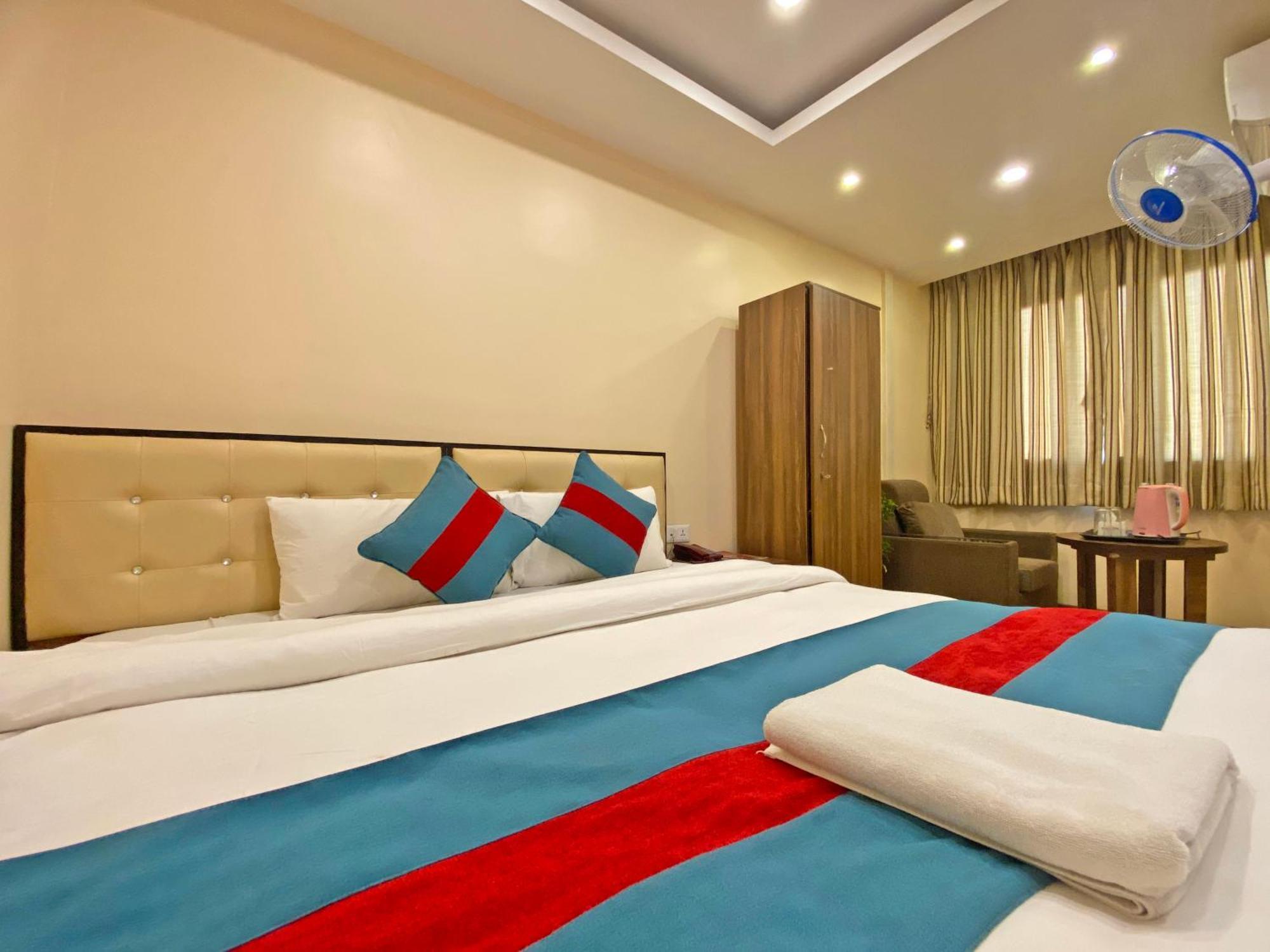 Hotel Airport Holiday Katmandu Dış mekan fotoğraf